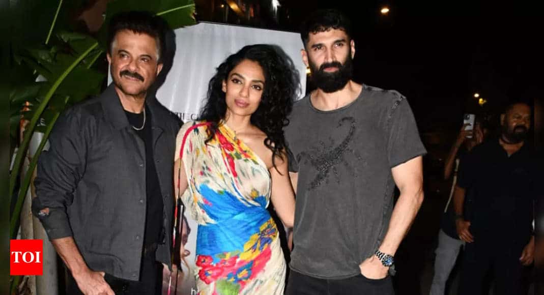 Anil Kapoor, Aditya Roy Kapur, Sobhita Dhulipala and other team of The Night Manager turn up in style for International Emmy Award nomination celebration | Hindi Movie News - Times of India 6 Anil Kapoor, Aditya Roy Kapur, Sobhita Dhulipala and other team of The Night Manager turn up in style for International Emmy Award nomination celebration | Hindi Movie News - Times of India