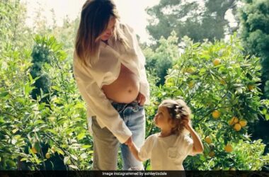 High School Musical Alum Ashley Tisdale Welcomes Second Child. See First Glimpse Of Baby Girl 12 High School Musical Alum Ashley Tisdale Welcomes Second Child. See First Glimpse Of Baby Girl