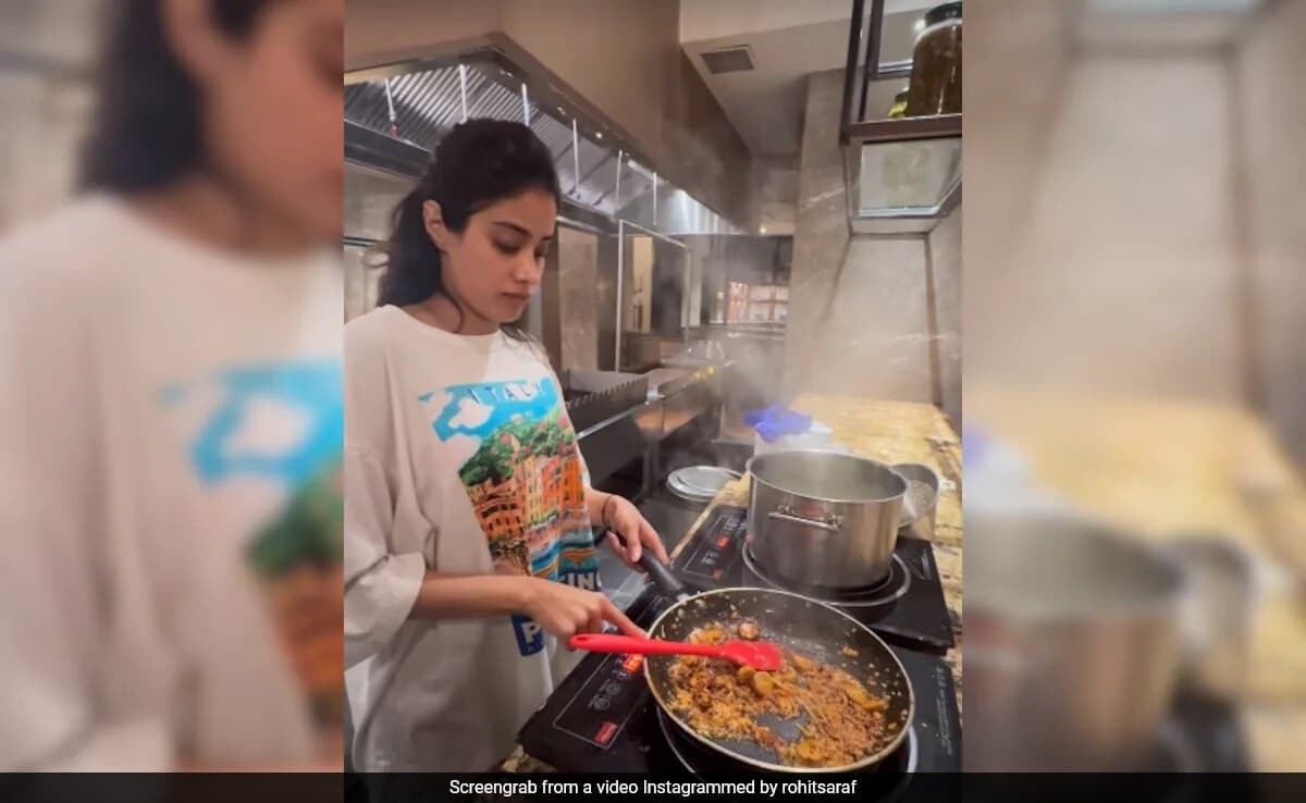 Rohit Saraf's Appreciation Post For Janhvi Kapoor's "Zero Kcal" Pasta 8 Rohit Saraf's Appreciation Post For Janhvi Kapoor's "Zero Kcal" Pasta