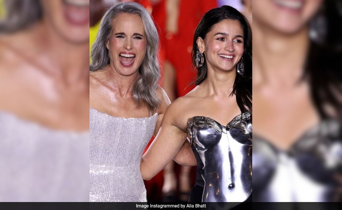 Paris Fashion Week: Neetu Kapoor Cheers For Daughter-In-Law Alia Bhatt: "We Screamed The Loudest"