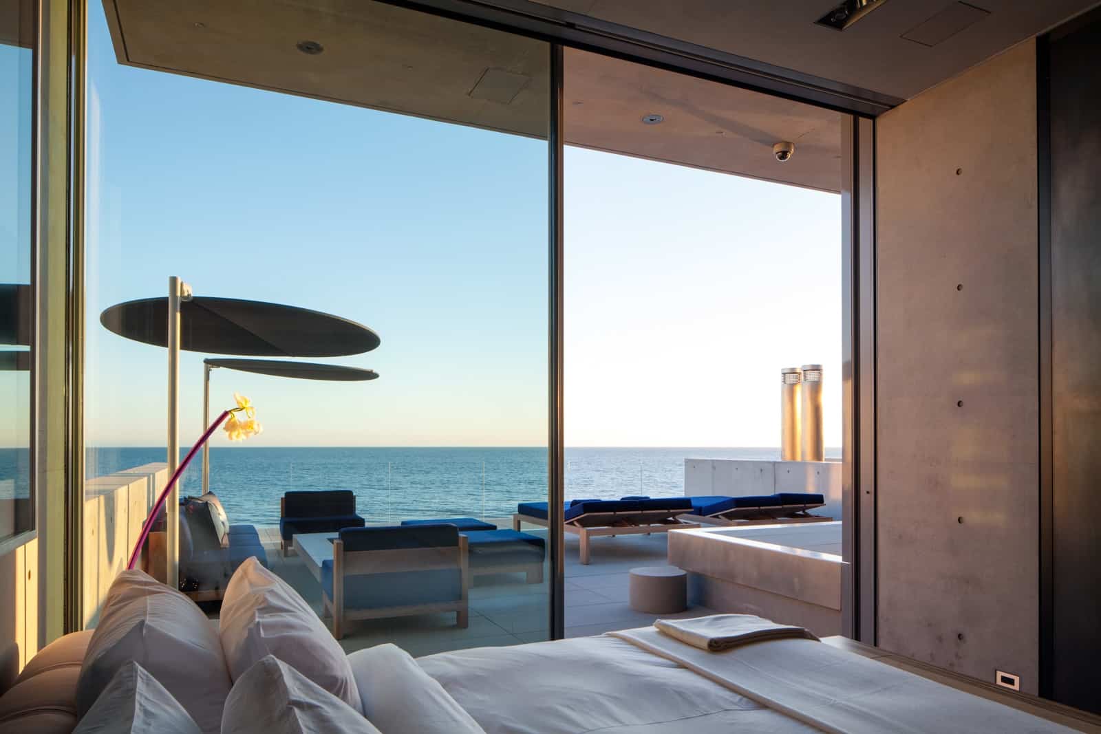 What Ye's Malibu property looked like before it was gutted; Part 2.(The Oppenheim Group)