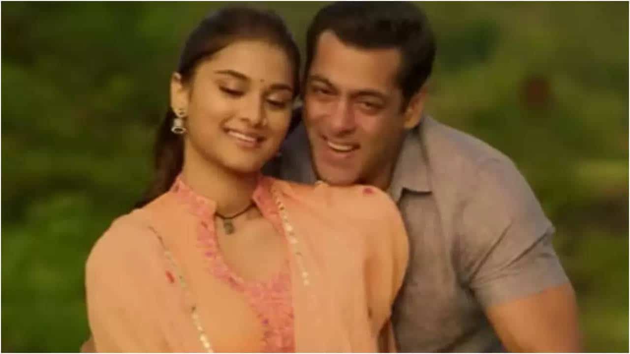 Saiee Manjrekar Discusses 36-Year Age Gap with Salman Khan in Dabangg 3 | - Times of India 7 Saiee Manjrekar Discusses 36-Year Age Gap with Salman Khan in Dabangg 3 | - Times of India