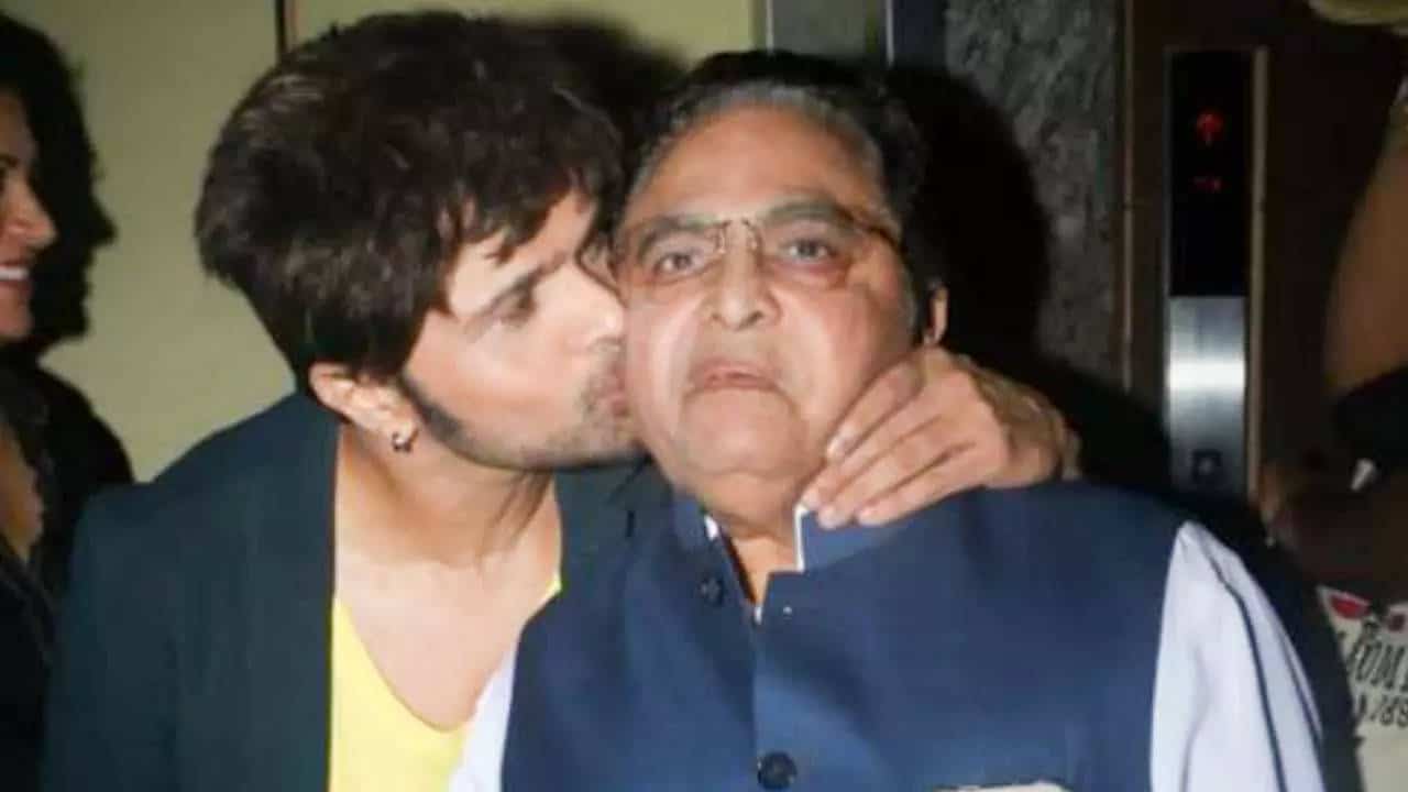 Himesh Reshammiya's father Vipin Reshammiya passes away at 87, last rites to be held Thursday morning | Hindi Movie News - Times of India