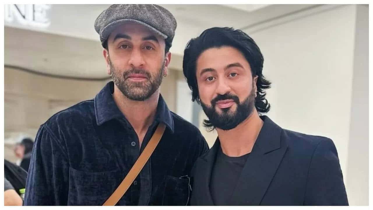 Ranbir Kapoor rocks a salt and pepper look while shopping in Paris ahead of wife Alia Bhatt's ramp walk: Pics | - Times of India