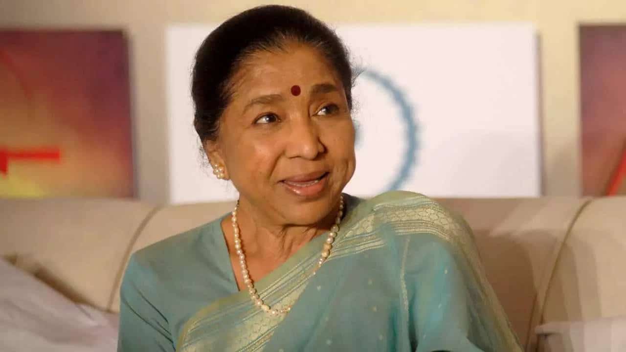 Asha Bhosle on modern marriages: 'Couples send divorce papers every month - I raised three children while working day and night' | Hindi Movie News - Times of India
