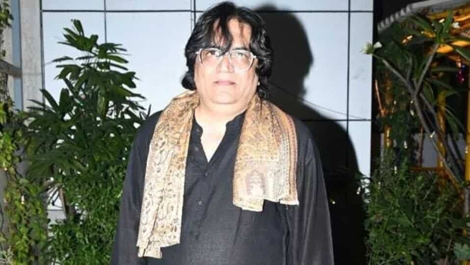 Lyricist-singer Swanand Kirkire talks about missing credit: It was the music label's fault