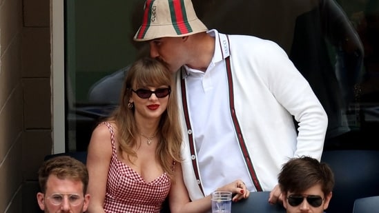 Taylor Swift and Travis Kelce of the Kansas City Chiefs attend the Men's Singles Final match. Jamie Squire/Getty Images/AFP (Photo by JAMIE SQUIRE / GETTY IMAGES NORTH AMERICA / Getty Images via AFP)(Getty Images via AFP)