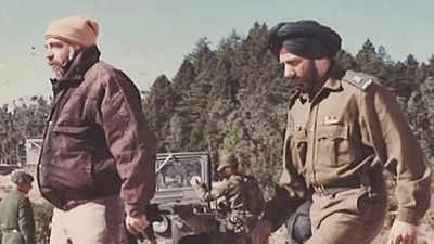 ​Sunny Deol shares throwback pictures with JP Dutta on his 75th birthday