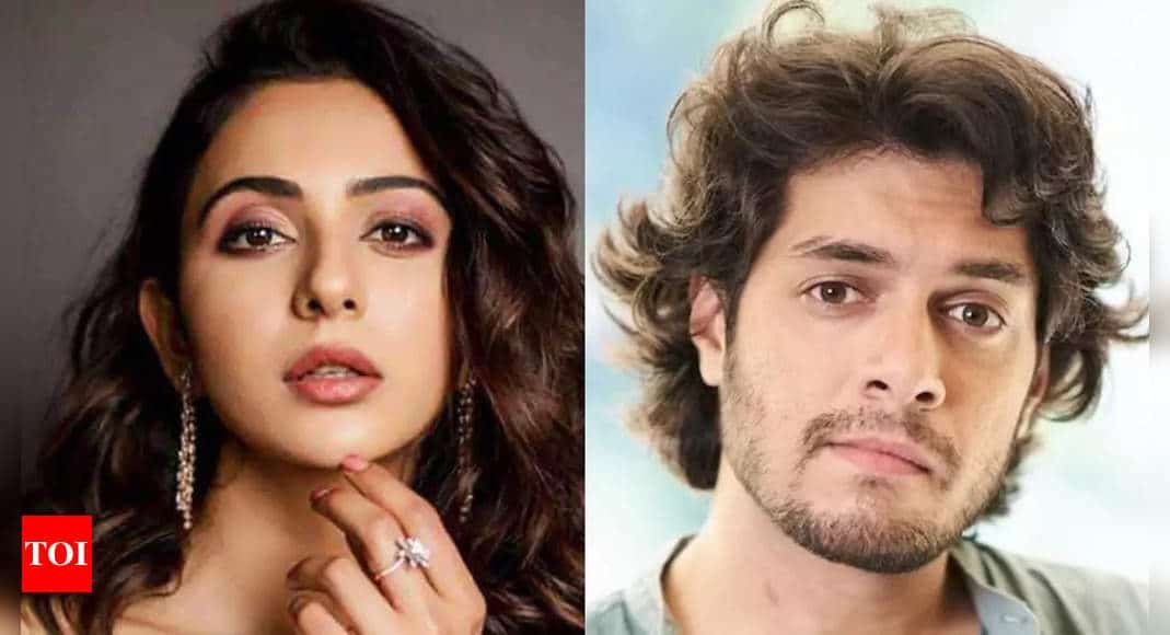 Rakul Preet Singh wins hearts with her heartwarming gesture towards Junaid Khan | Hindi Movie News - Times of India
