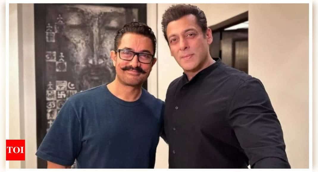 Aamir Khan and Salman Khan take criticism well, they are above petty revenge, reveals trade expert Komal Nahta | - Times of India