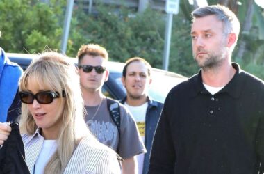 Pregnant Jennifer Lawrence Has Date with Husband Cooke Maroney at Dodgers World Series Game 17 Pregnant Jennifer Lawrence Has Date with Husband Cooke Maroney at Dodgers World Series Game