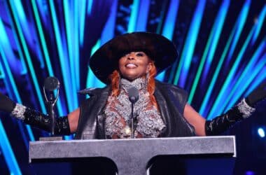 Watch Mary J. Blige Perform at the Rock and Roll Hall of Fame 2024 Induction Ceremony 17 Watch Mary J. Blige Perform at the Rock and Roll Hall of Fame 2024 Induction Ceremony