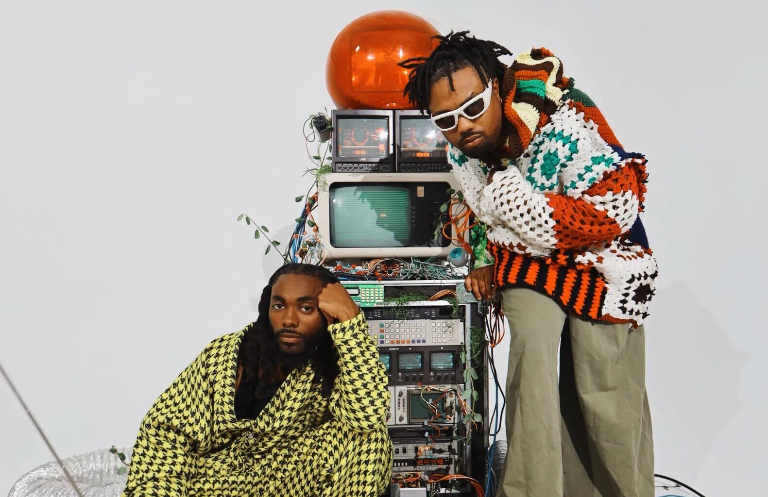 How Earthgang Fought the Algorithm and Won