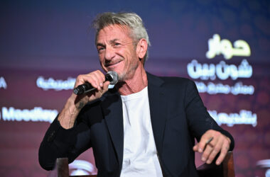 Sean Penn: Smoking, Raging and Roaring like a Falcon 14 Sean Penn: Smoking, Raging and Roaring like a Falcon