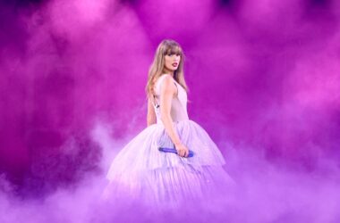 Taylor Swift’s Eras Tour Earned History-Making $2 Billion in Sales 13 Taylor Swift’s Eras Tour Earned History-Making $2 Billion in Sales