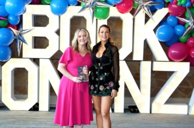 ‘It Ends With Us’ Author Shares Support for Blake Lively Amid Justin Baldoni Lawsuit 11 ‘It Ends With Us’ Author Shares Support for Blake Lively Amid Justin Baldoni Lawsuit