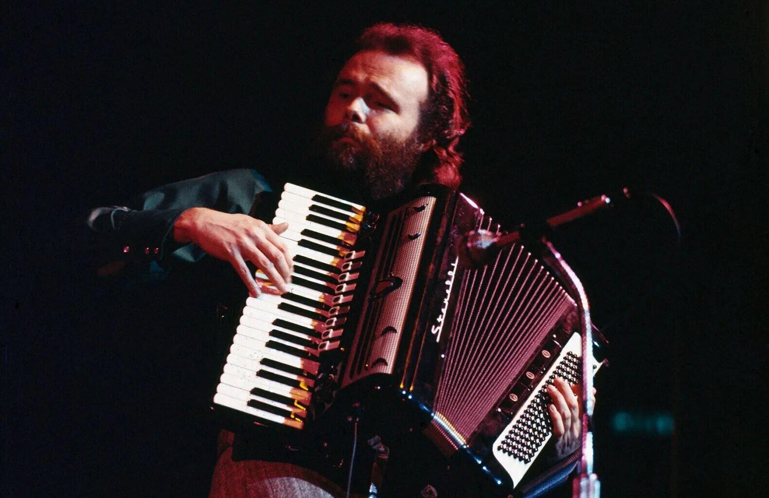 Garth Hudson, the Band’s Keyboardist and Professor of Rock, Dead at 87