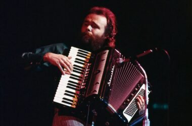 Garth Hudson, the Band’s Keyboardist and Professor of Rock, Dead at 87