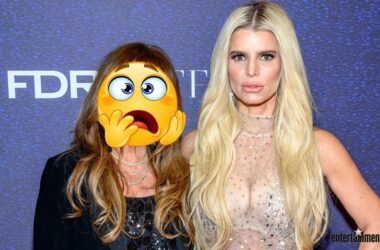 Jessica Simpson's Mom Stuns in New Photo 14 Tina Drew and Jessica Simpson.