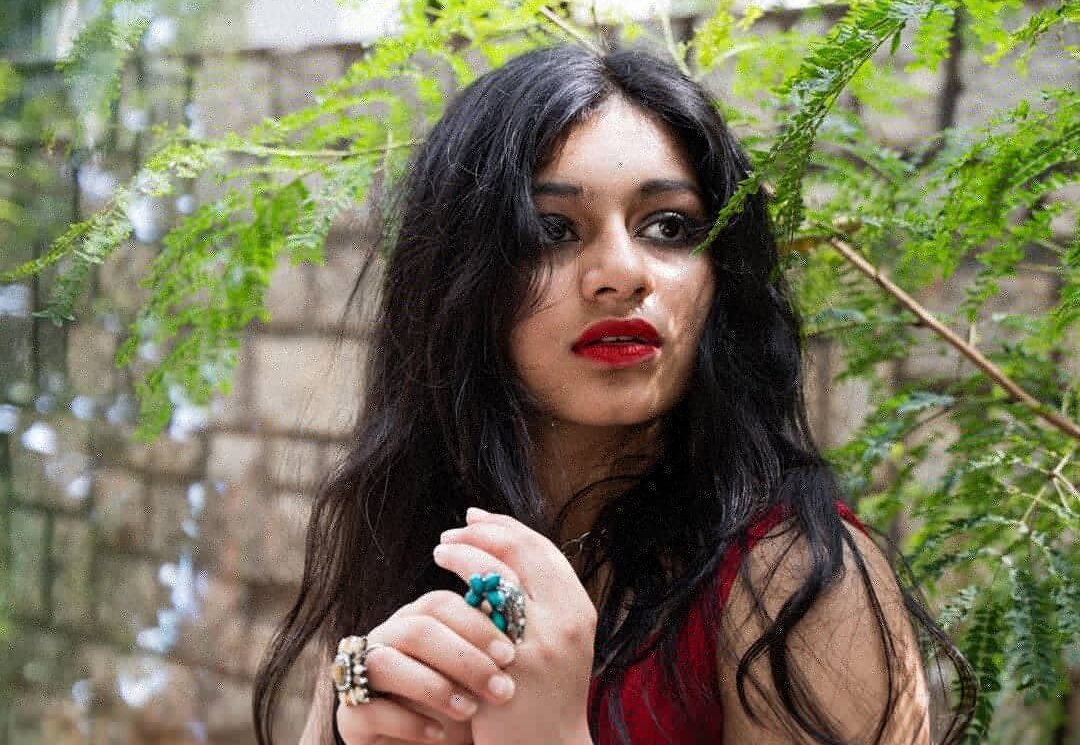 Tanya Shanker Plugs In to Dramatic Pop on ‘Cyberfantasy’ EP