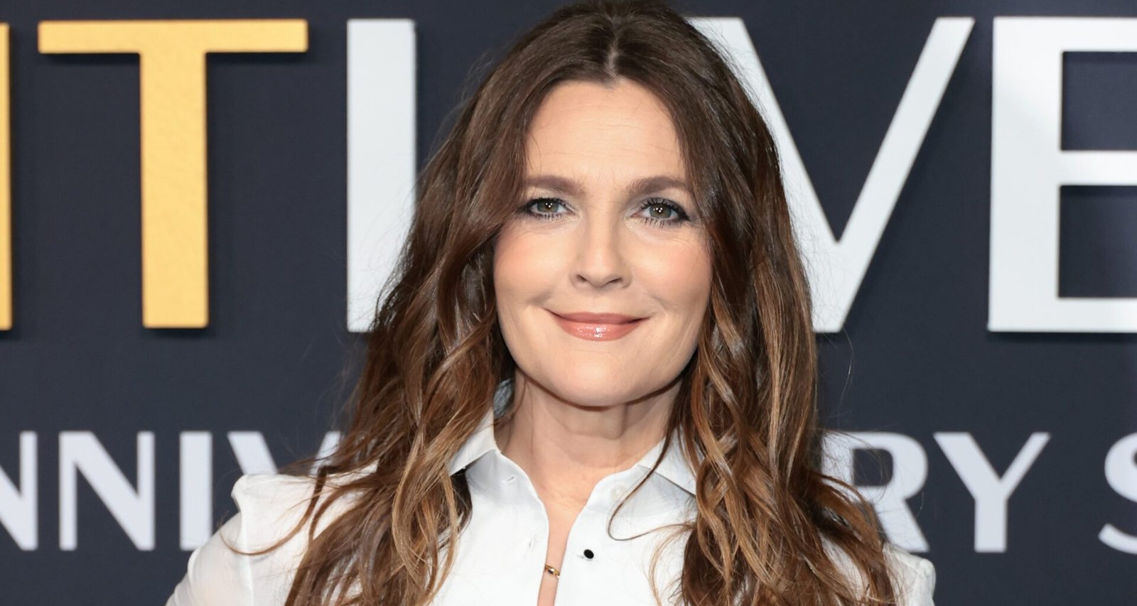 Drew Barrymore Shares Reason She and Luke Wilson Were ‘Detained’ Before a Concert