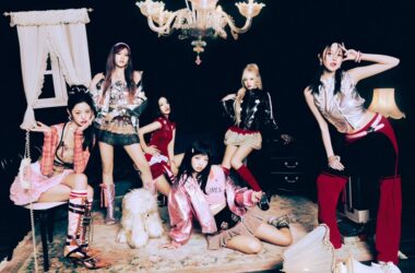 IVE Returns with ‘IVE Empathy’ 14 IVE Returns with ‘IVE Empathy’