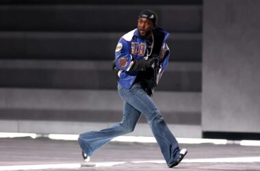 Kendrick Lamar’s ‘Not Like Us’ Saw a 430 Percent Jump in Spotify Streams After Halftime Show 11 Kendrick Lamar’s ‘Not Like Us’ Saw a 430 Percent Jump in Spotify Streams After Halftime Show