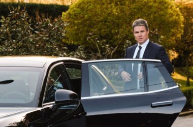 Suits LA: Everything We Know About the New Spinoff 8 Suits LA star Stephen Amell as Ted Black