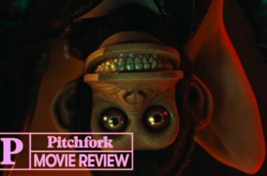 The Monkey Review: A Competent Splatter Flick With Cheap Laughs 6 The Monkey Review: A Competent Splatter Flick With Cheap Laughs