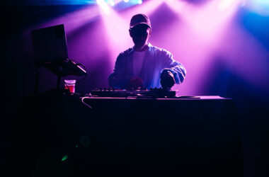 DJs are Now Considered Skilled Workers in the U.K. 14 DJs are Now Considered Skilled Workers in the U.K.