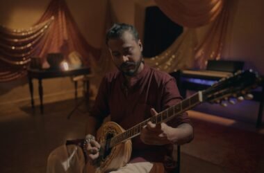 Joy Sengupta’s ‘Tasveer’ Video Paints a Story of Separation