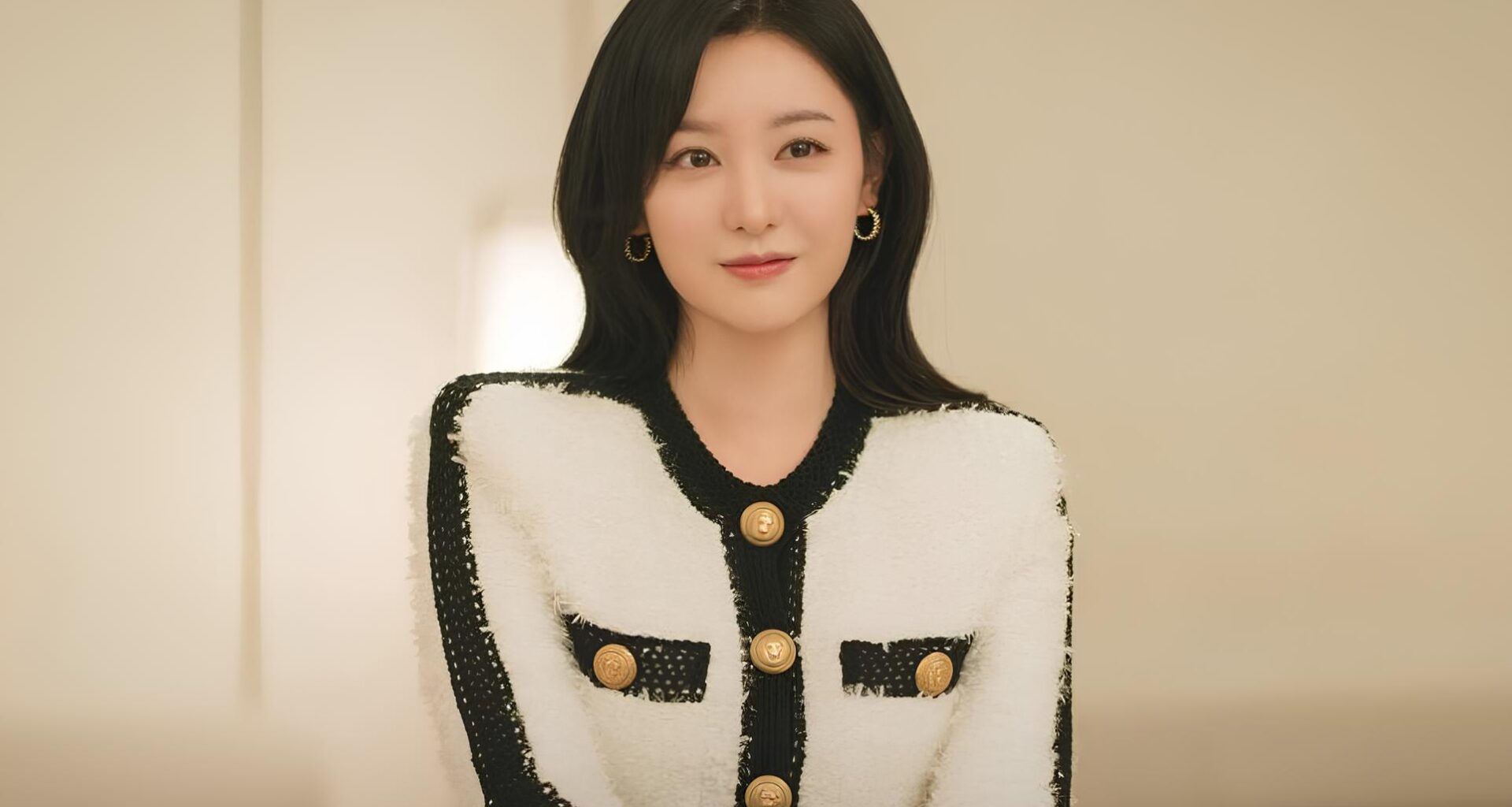 Kim Ji-won Eyed for Lead Role in Medical Drama 4 Kim Ji-won Eyed for Lead Role in Medical Drama