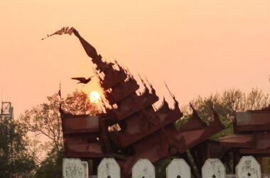 Myanmar Earthquake latest update: Death toll crosses 2,000 on Eid; rescue ops ‘affected by ongoing conflict’ | Today News 13 Myanmar Earthquake latest update: Death toll crosses 2,000 on Eid; rescue ops ‘affected by ongoing conflict’ | Today News