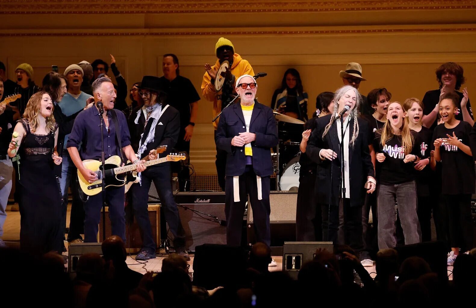 Patti Smith Has the Power: See Bruce Springsteen, Michael Stipe, Karen O Salute Icon at Tribute Show