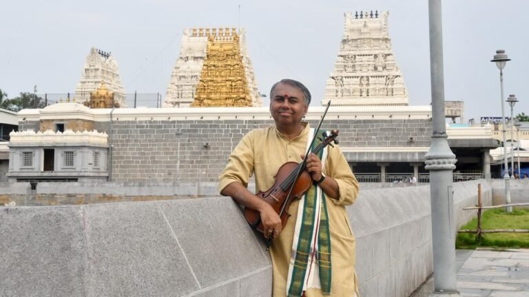 R.K. Shriramkumar, an authority on Dikshitar’s composition, gets Sangita Kalanidhi award