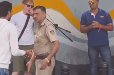 WATCH: Ed Sheeran’s impromptu performance on Church Street stopped by Bengaluru police   17 WATCH: Ed Sheeran’s impromptu performance on Church Street stopped by Bengaluru police
