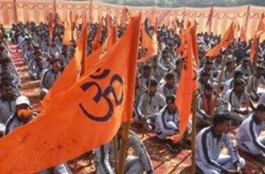 ‘Conspiracy under Islamic jihad’: Bajrang Dal activists storm ayurvedic college in Haridwar over Iftar party | Today News 14 ‘Conspiracy under Islamic jihad’: Bajrang Dal activists storm ayurvedic college in Haridwar over Iftar party | Today News