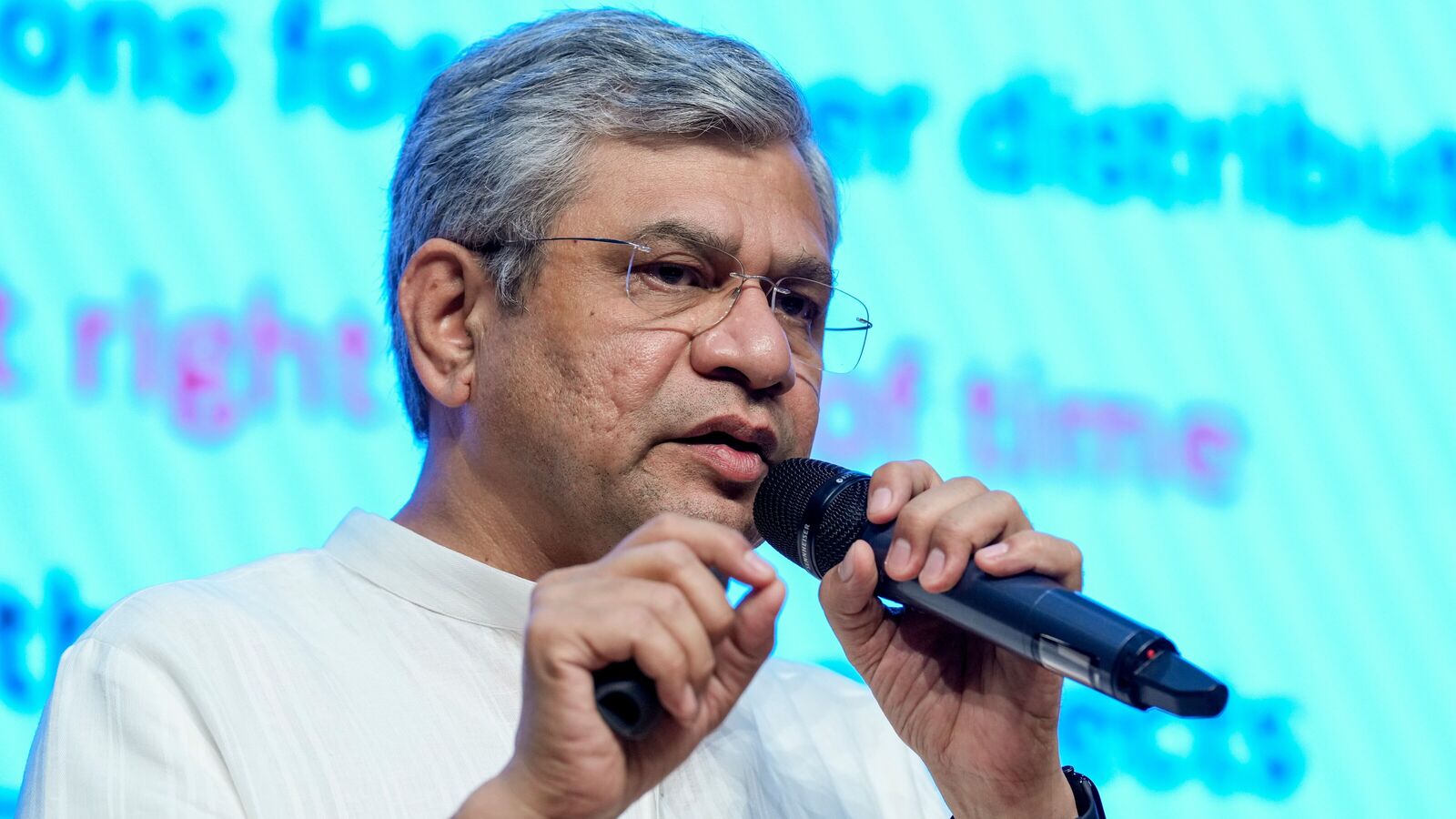 90-hour work-week debate: Ashwini Vaishnaw says PM Modi has set very good example; no substitute for hard work | Today News 8 menu