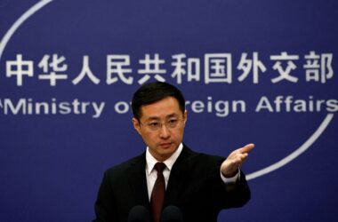 China assuages US firms as Chinese stocks suffer ‘panic selling’ in Trump Tariff aftermath | Today News 16 menu