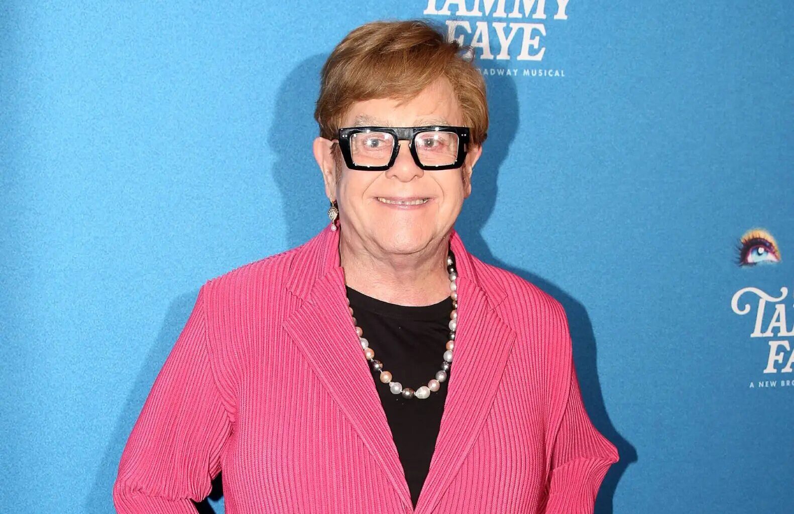 Elton John ‘Broke Down’ Thinking About His Death While Making New Album 6 Elton John ‘Broke Down’ Thinking About His Death While Making New Album