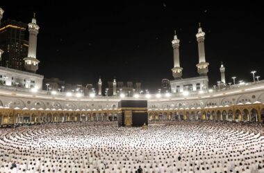 Hajj 2025: Attention pilgrims! Saudi Arabia will levy ₹4.5 Lakh on you for THESE violations | Today News 9 menu