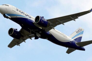 IndiGo bomb threat: Canadian national spooks travellers onboard Varanasi-Bengaluru flight, police detain foreigner | Today News 14 IndiGo bomb threat: Canadian national spooks travellers onboard Varanasi-Bengaluru flight, police detain foreigner | Today News