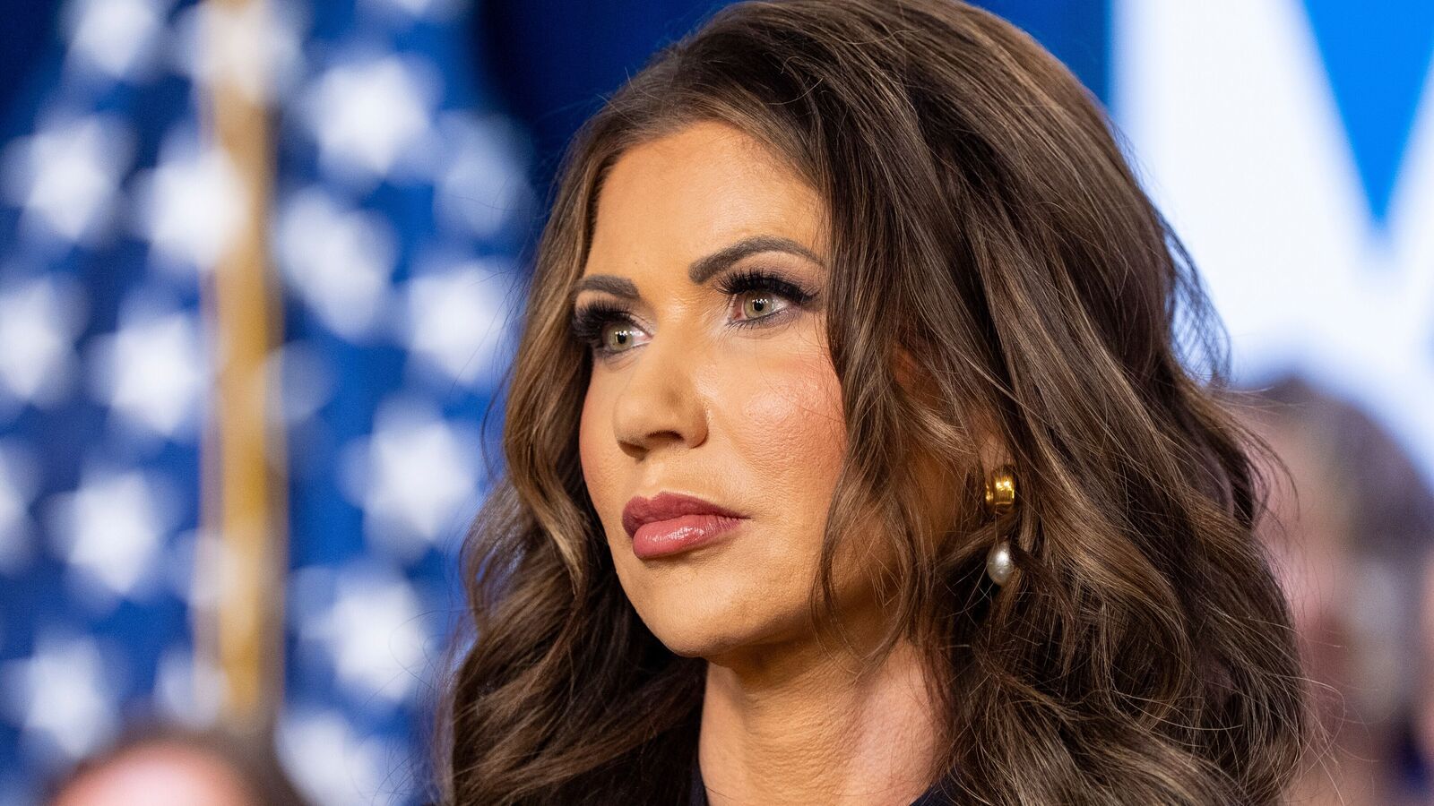 Kristi Noem’s bag with $3,000 Cash, Passport stolen during family dinner outing at Washington DC restaurant | Today News 6 Kristi Noem’s bag with $3,000 Cash, Passport stolen during family dinner outing at Washington DC restaurant | Today News