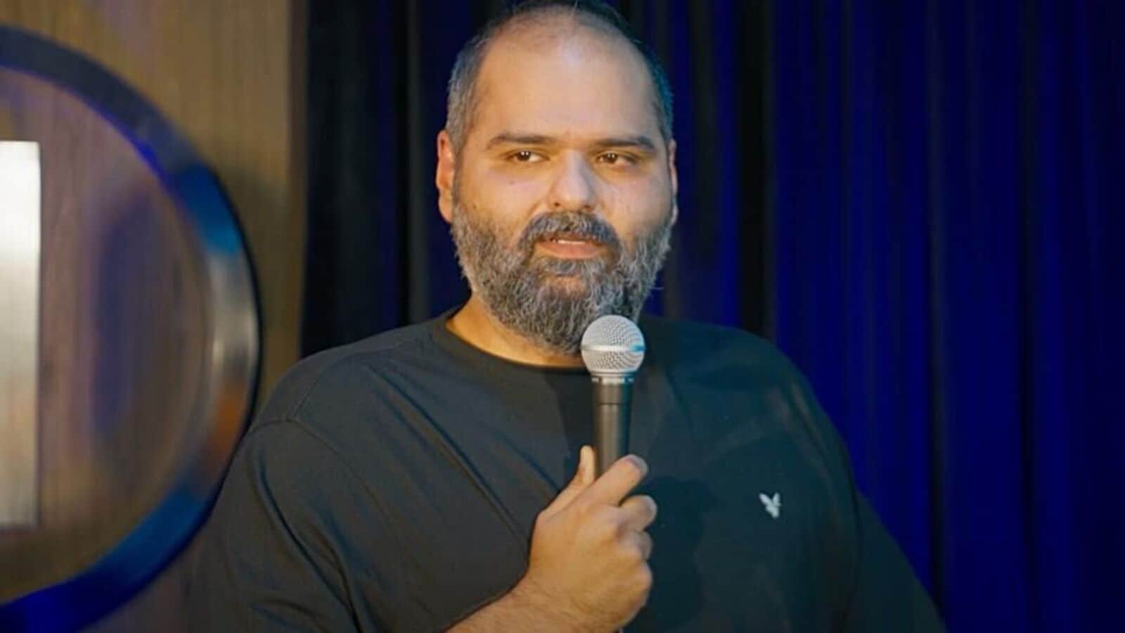 Kunal Kamra summoned by Mumbai Police for third time over Eknath Shinde remarks, asked to appear on April 5 | Today News