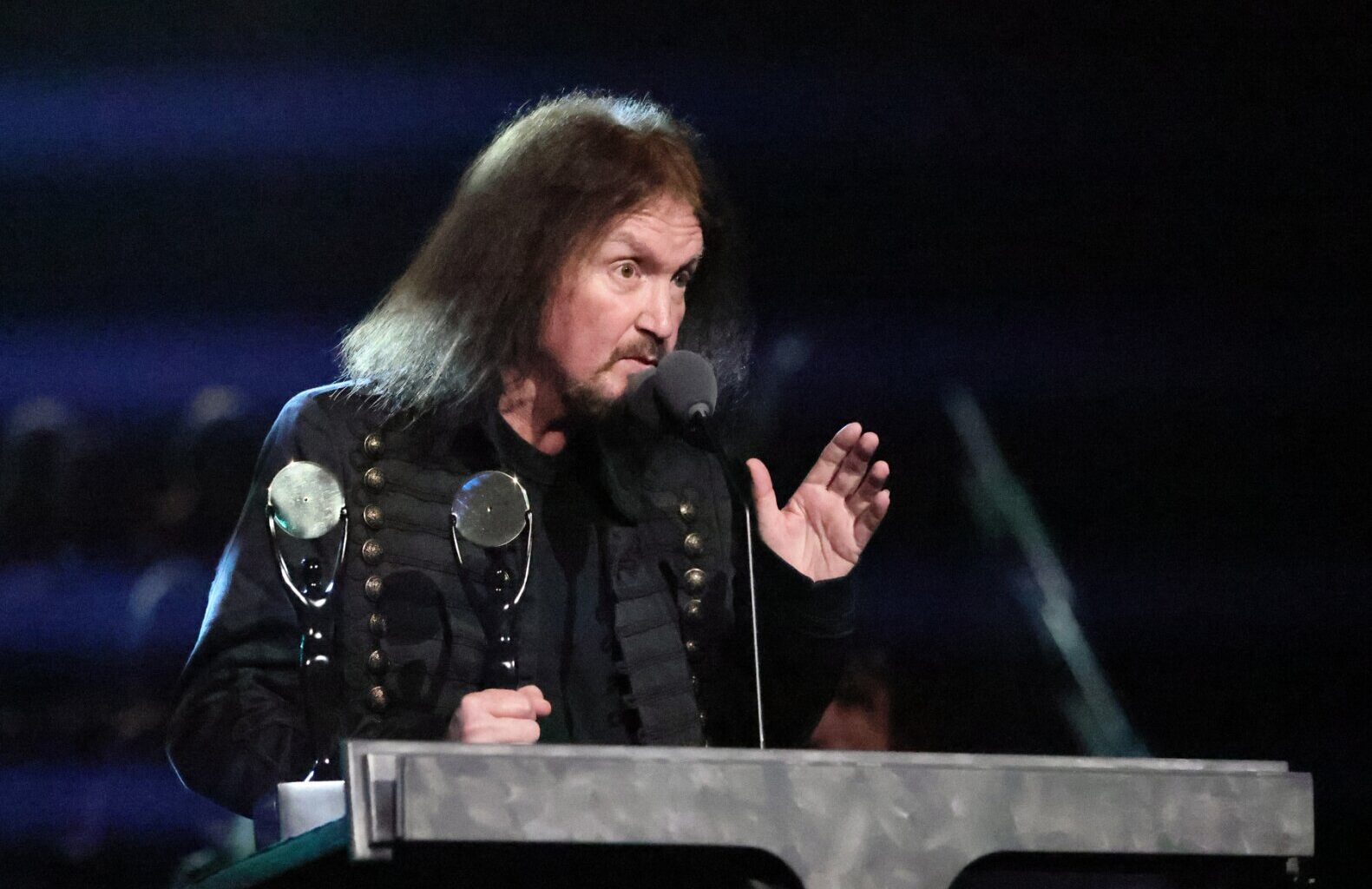 Les Binks, Former Drummer for Judas Priest, Dead at 73 8 Les Binks, Former Drummer for Judas Priest, Dead at 73