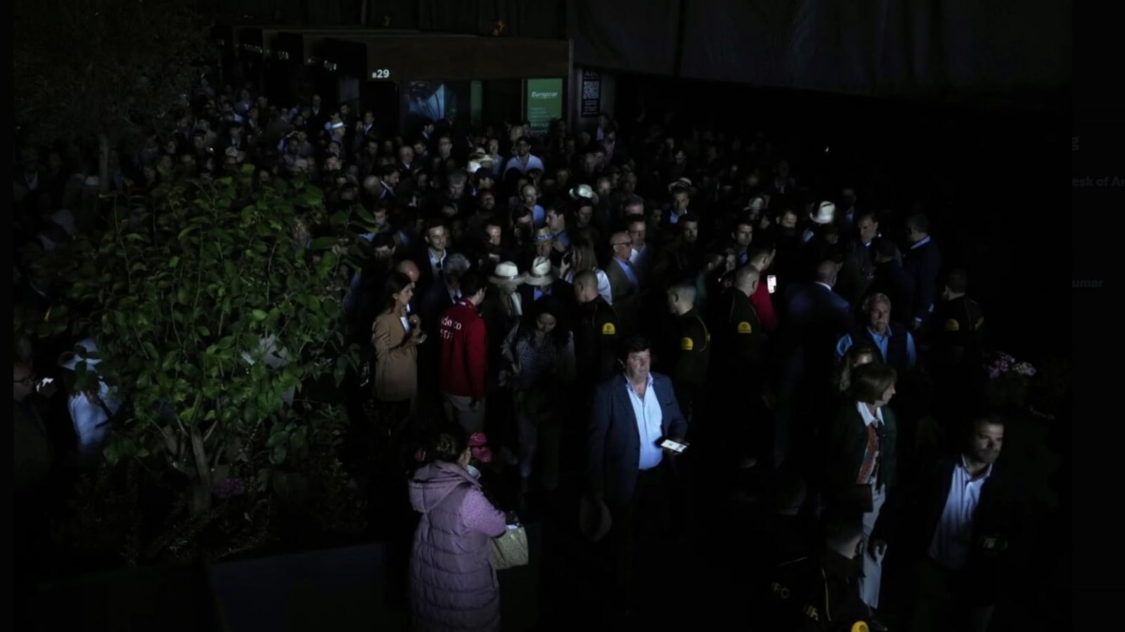 Memes flood social media as Spain, Portugal and parts of France suffer a massive blackout | Today News 7 Memes flood social media as Spain, Portugal and parts of France suffer a massive blackout | Today News