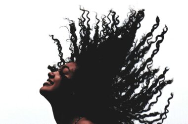 Wait, what? Influencer earns $4 million just by selling hair oil - here’s how | Today News 15 Wait, what? Influencer earns $4 million just by selling hair oil - here’s how | Today News