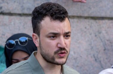 ‘There was flight risk’: US says warrantless arrest of Columbia student activist Mahmoud Khalil was necessary | Today News 6 ‘There was flight risk’: US says warrantless arrest of Columbia student activist Mahmoud Khalil was necessary | Today News