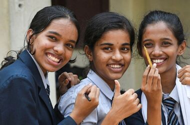 How Bengaluru man’s 'mistake became a blessing’ for class 10 girl who scored 97% | Today News 18 menu