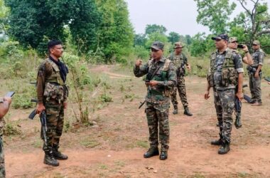 Jharkhand: CPI (Maoist) Manish Yadav with ₹5 lakh bounty killed in gunfight; another arrested | Today News 17 menu
